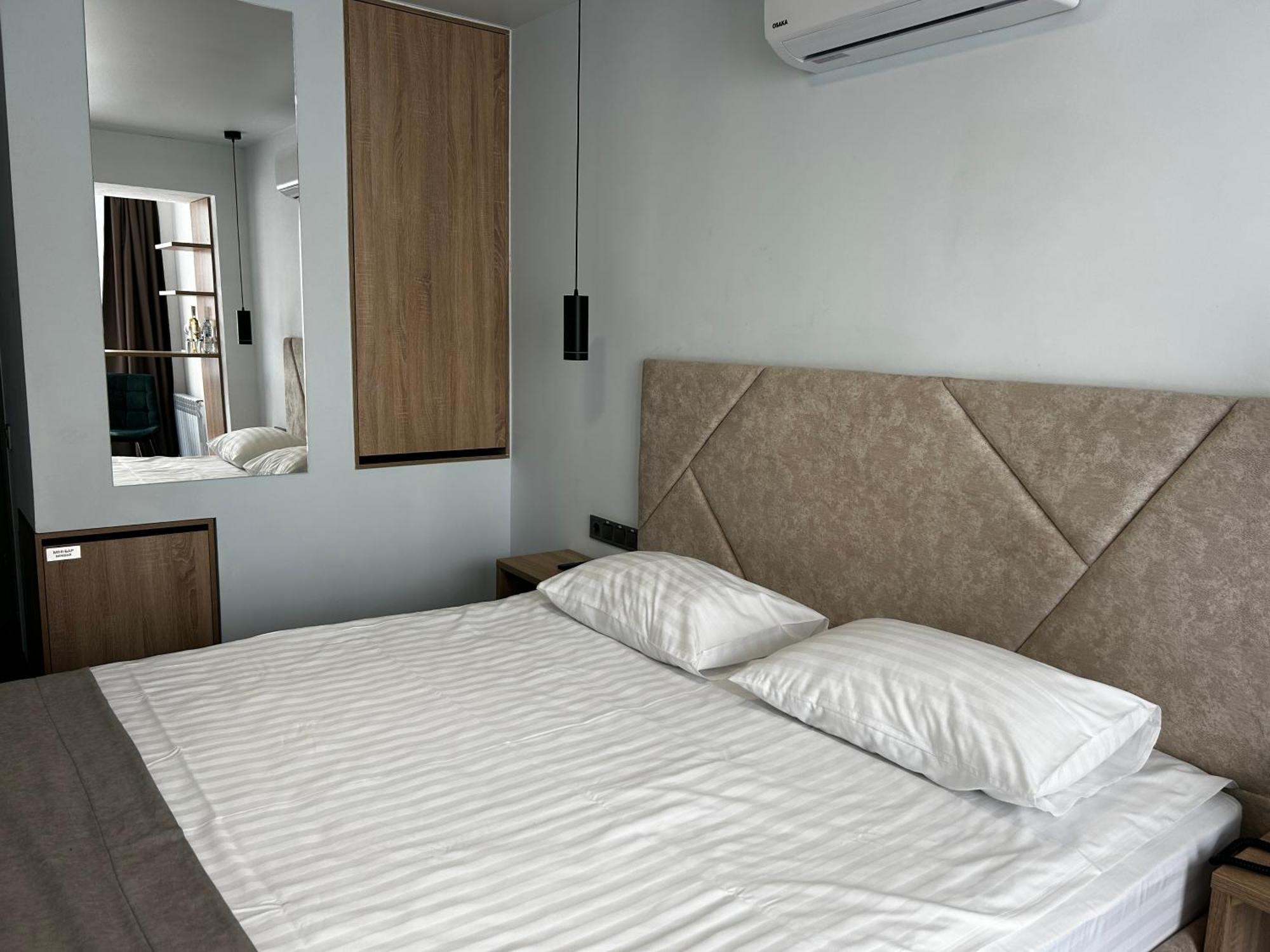 Optima Collection Kamianske Hotel ภายนอก รูปภาพ